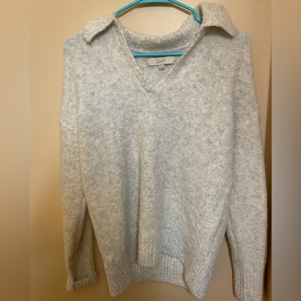 XS Loft White Sweater